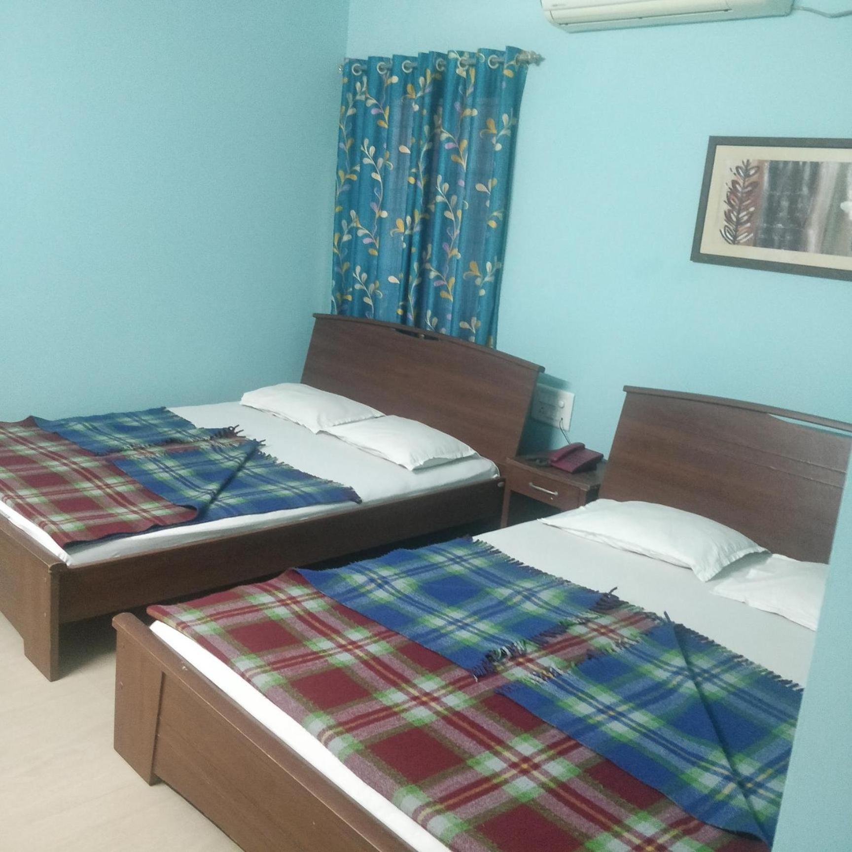 Hotel Delta Executive Shirdi Esterno foto