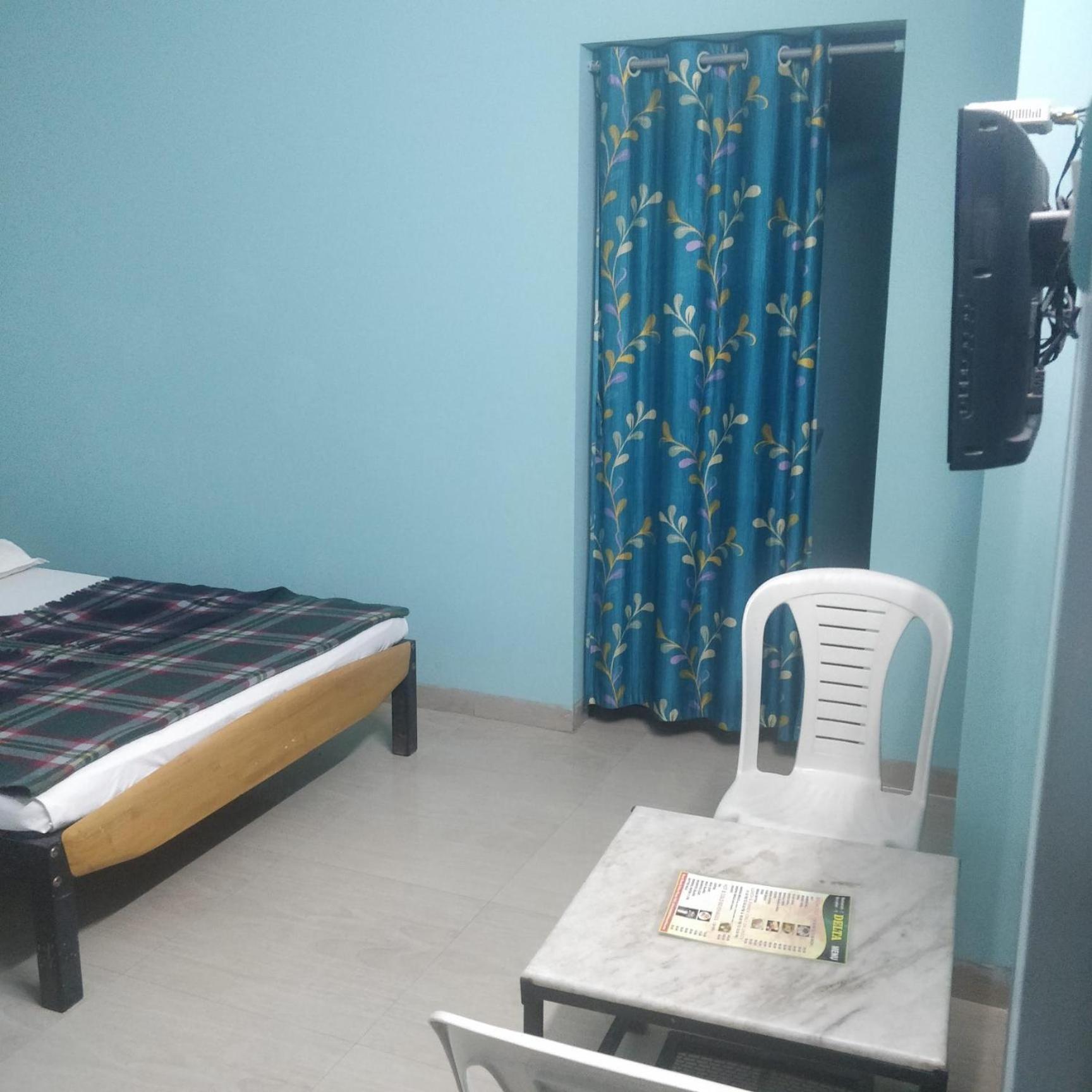 Hotel Delta Executive Shirdi Esterno foto