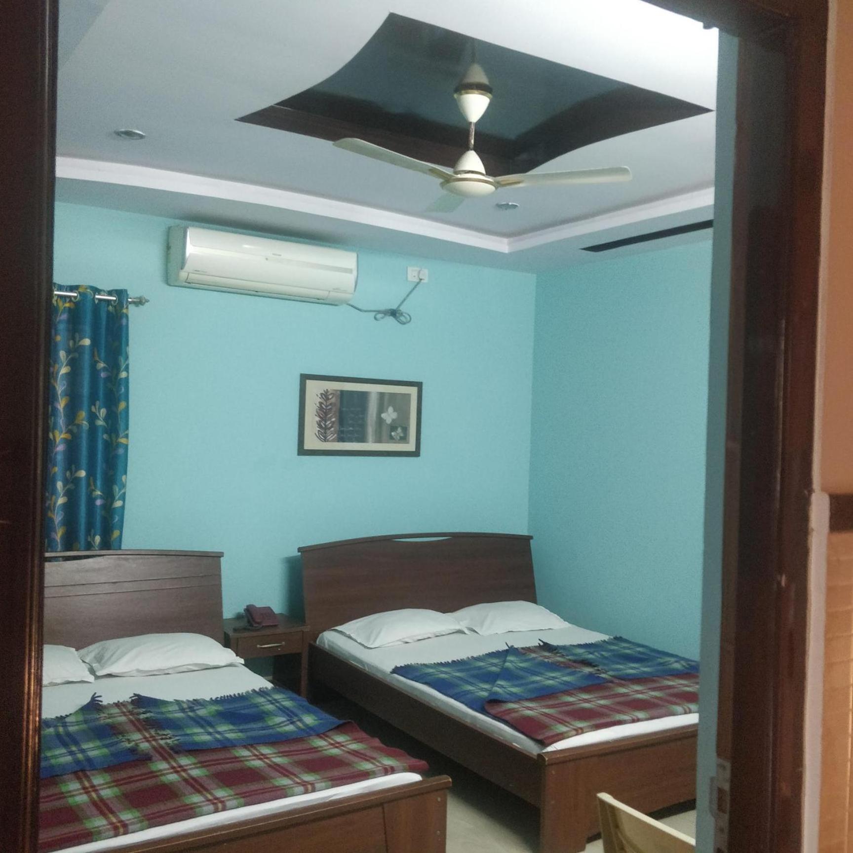 Hotel Delta Executive Shirdi Esterno foto