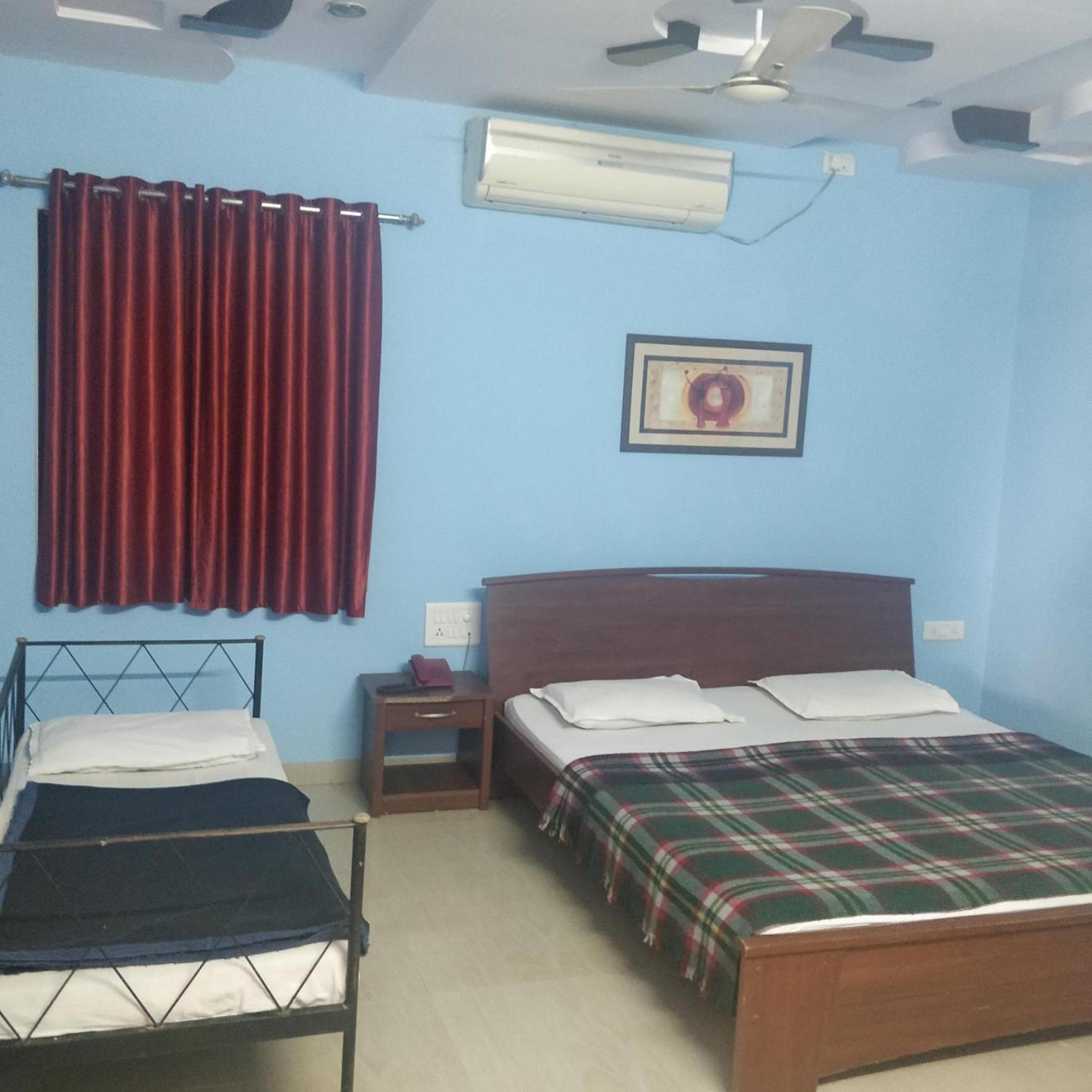 Hotel Delta Executive Shirdi Esterno foto